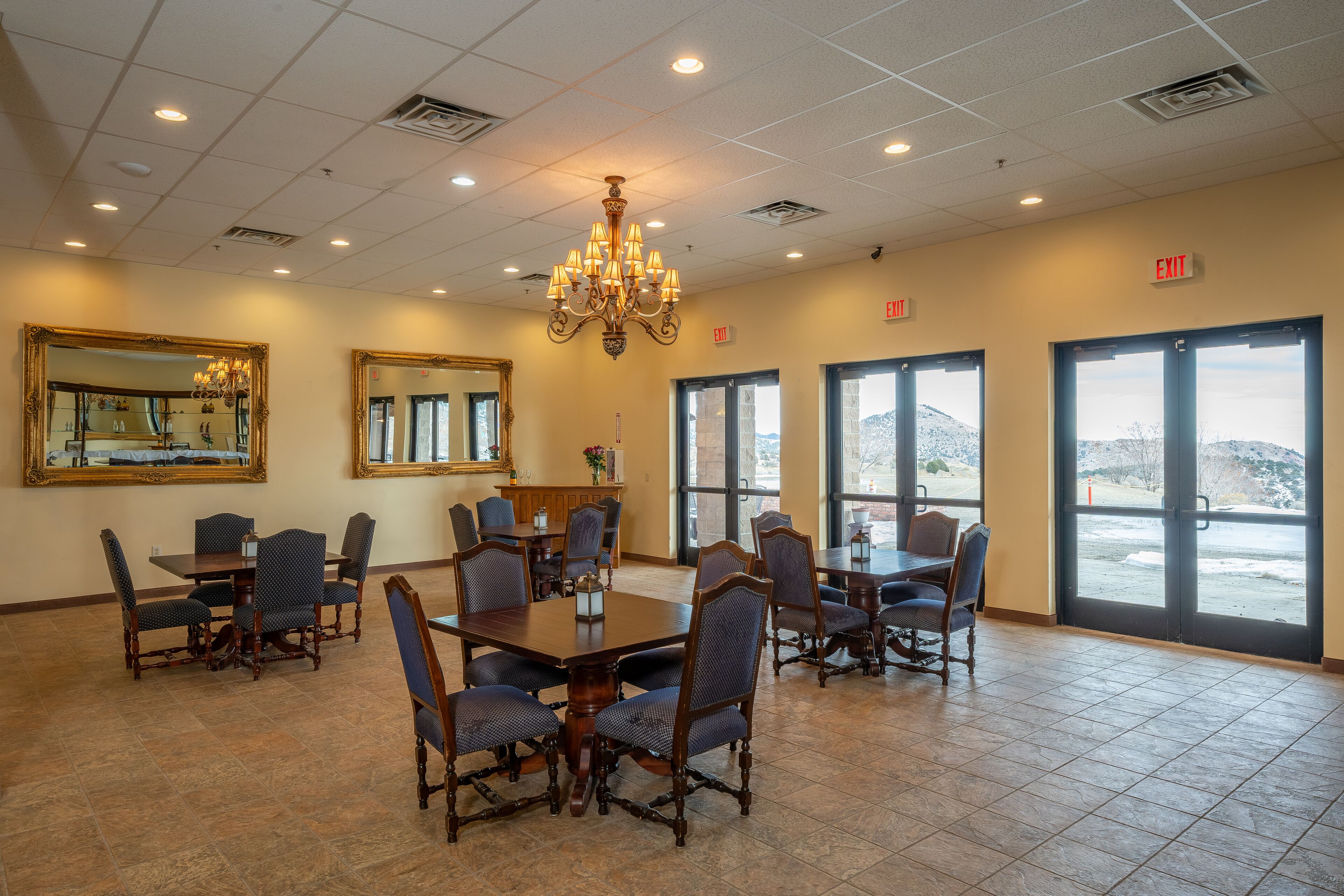 Silverland Inn & Suite