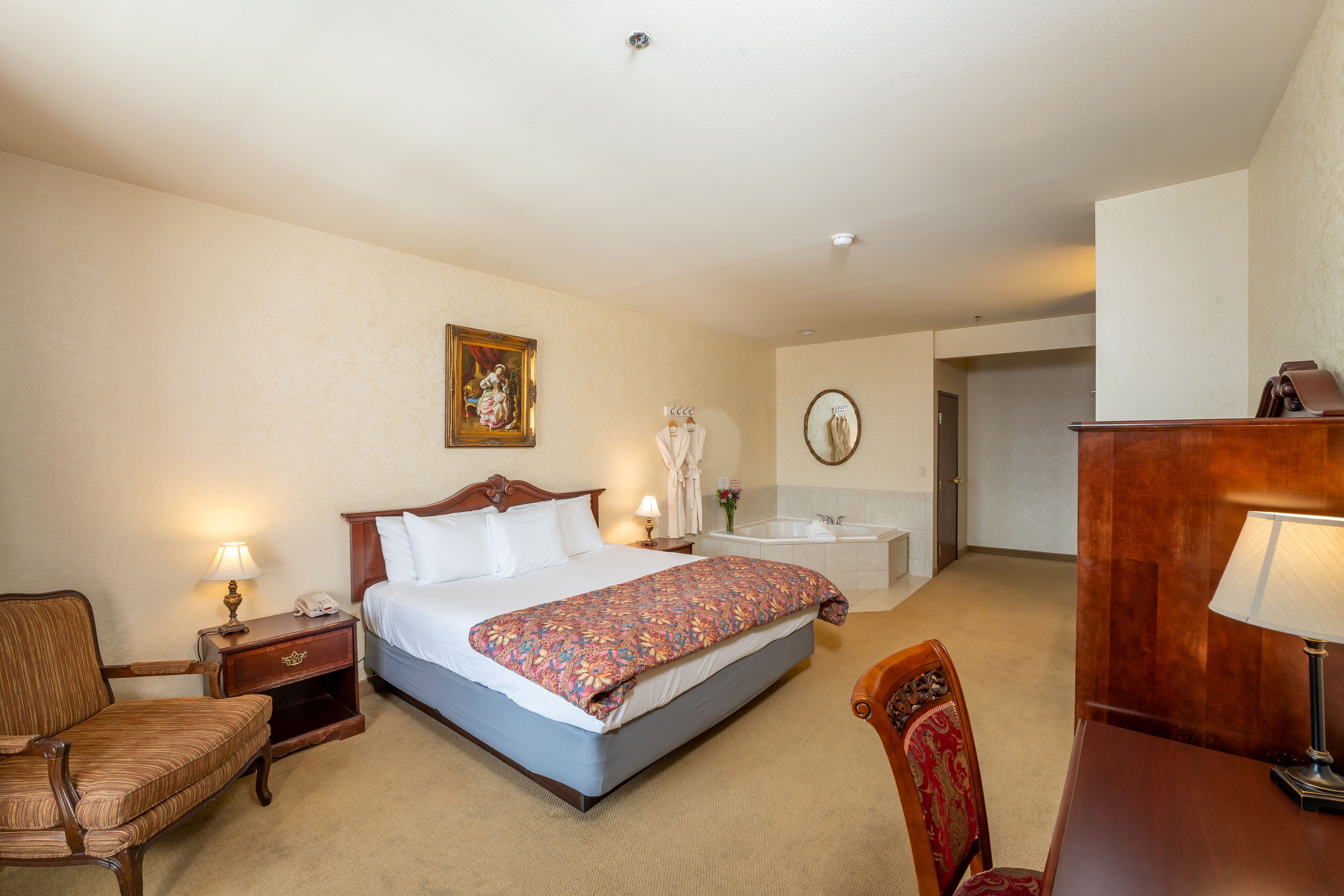 Silverland Inn & Suite