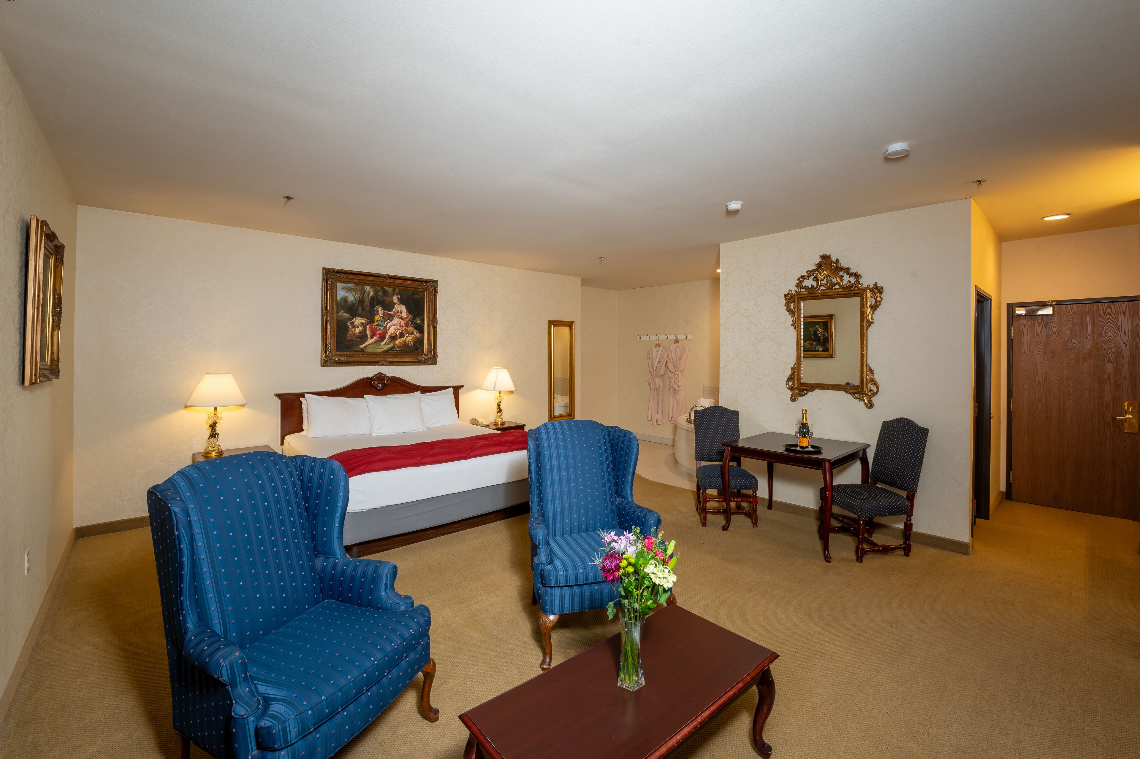 Silverland Inn & Suite
