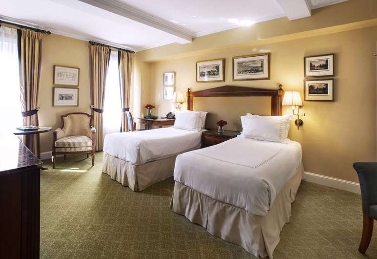 Plaza Athenee