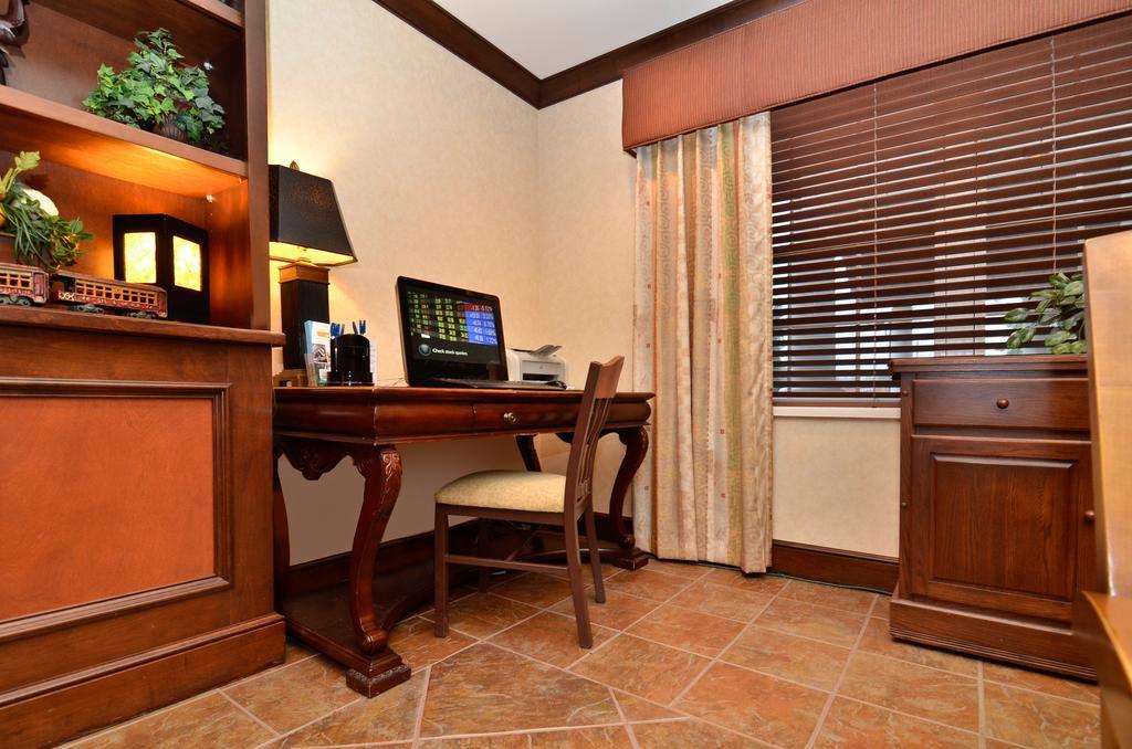 Comfort Inn & Suites Dover-Portsmouth