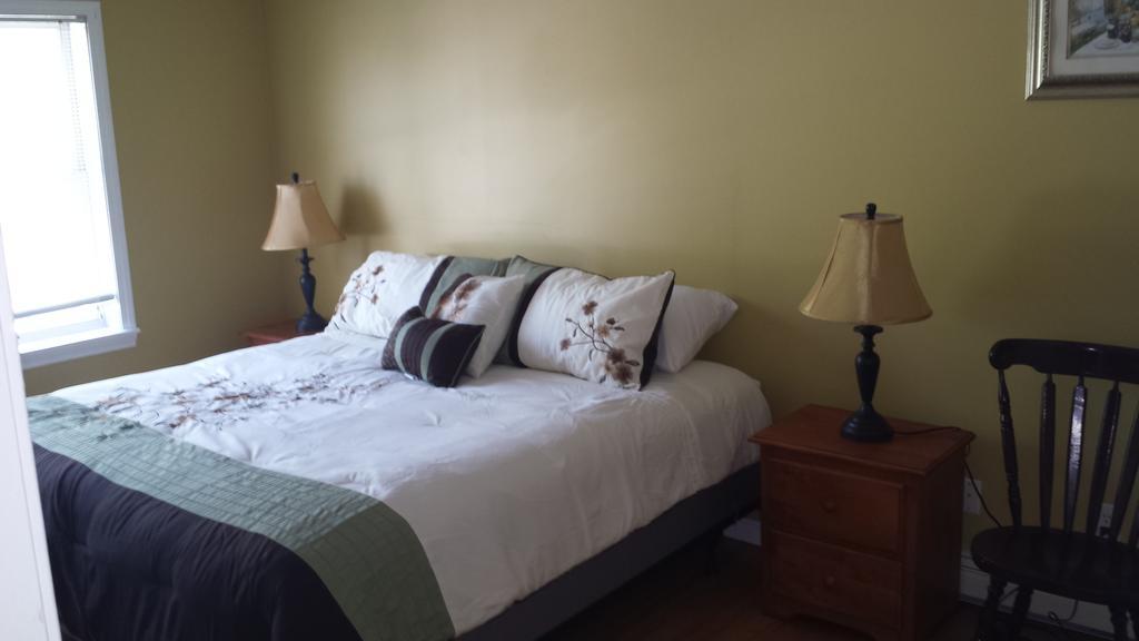 Weirs Beach Motel & Cottages