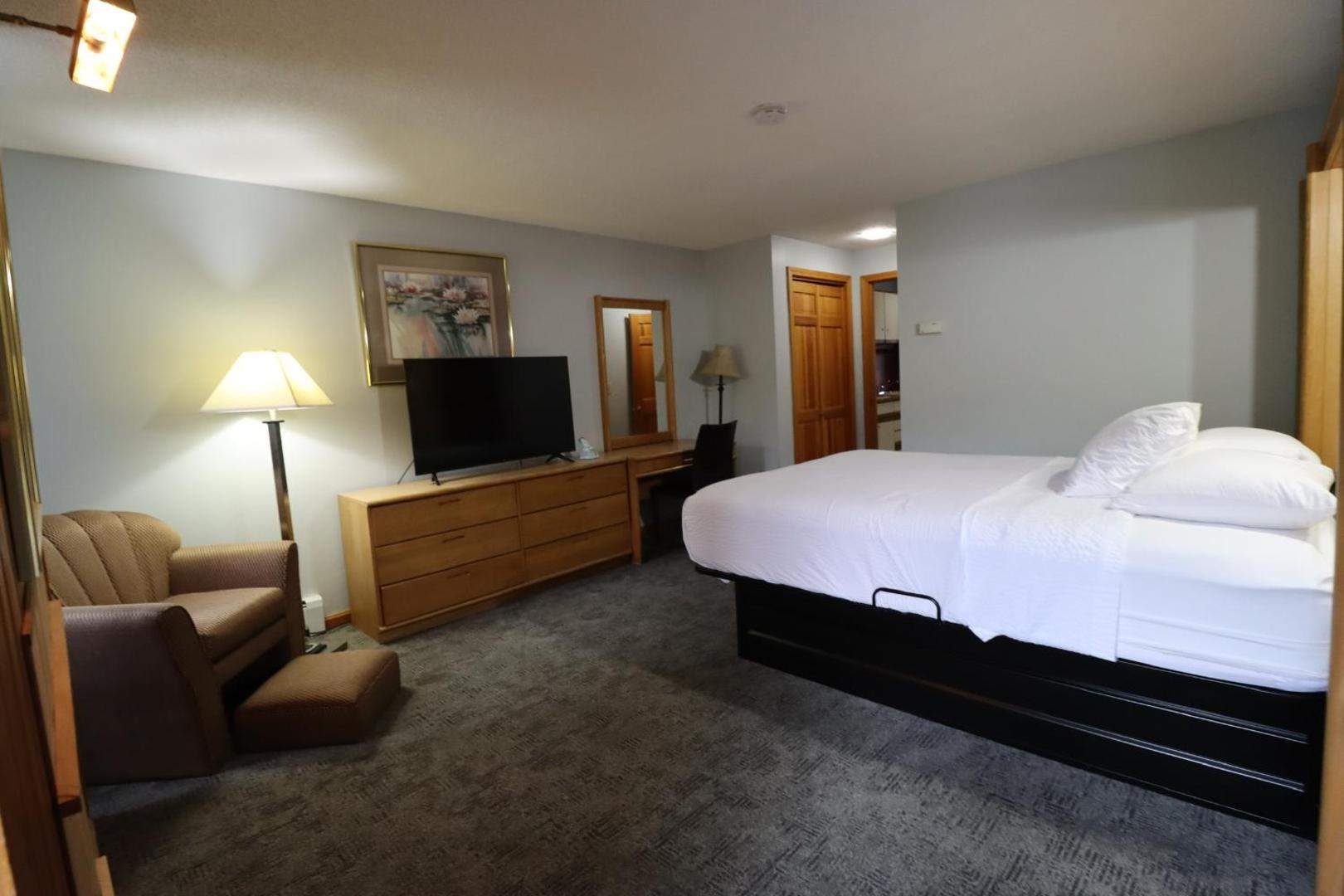 Travelodge by Wyndham Lincoln Near White Mountain