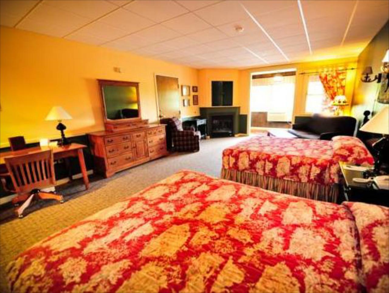 The Common Man Inn And Spa