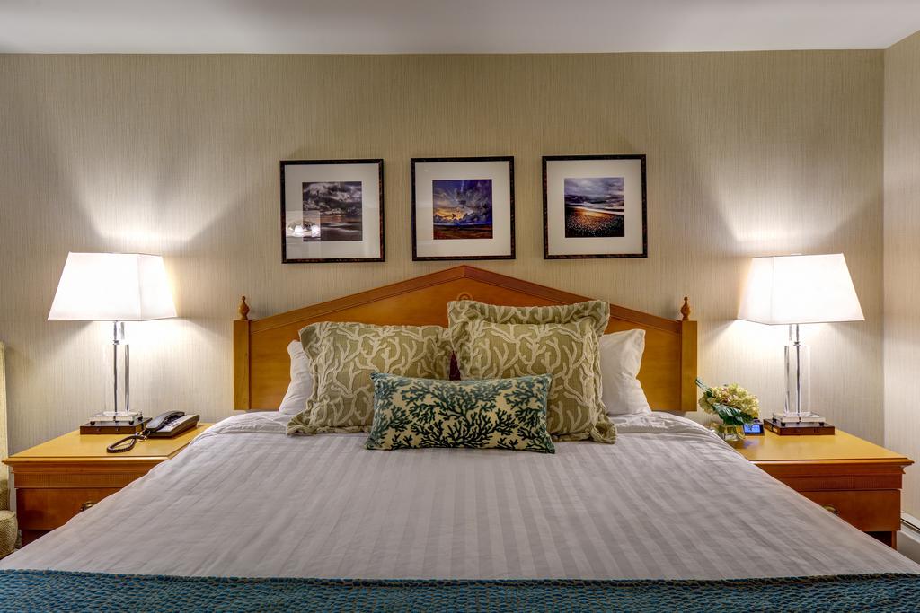 Port Inn and Suites Portsmouth, an Ascend Collection Hotel