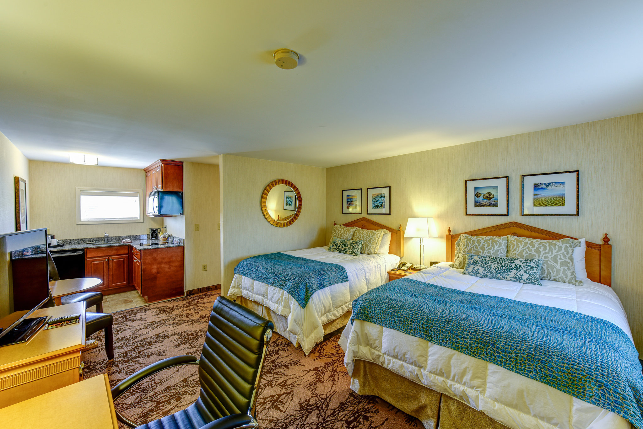 Port Inn and Suites Portsmouth, an Ascend Collection Hotel