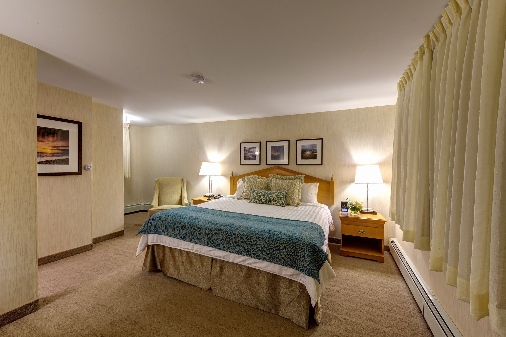 Port Inn and Suites Portsmouth, an Ascend Collection Hotel