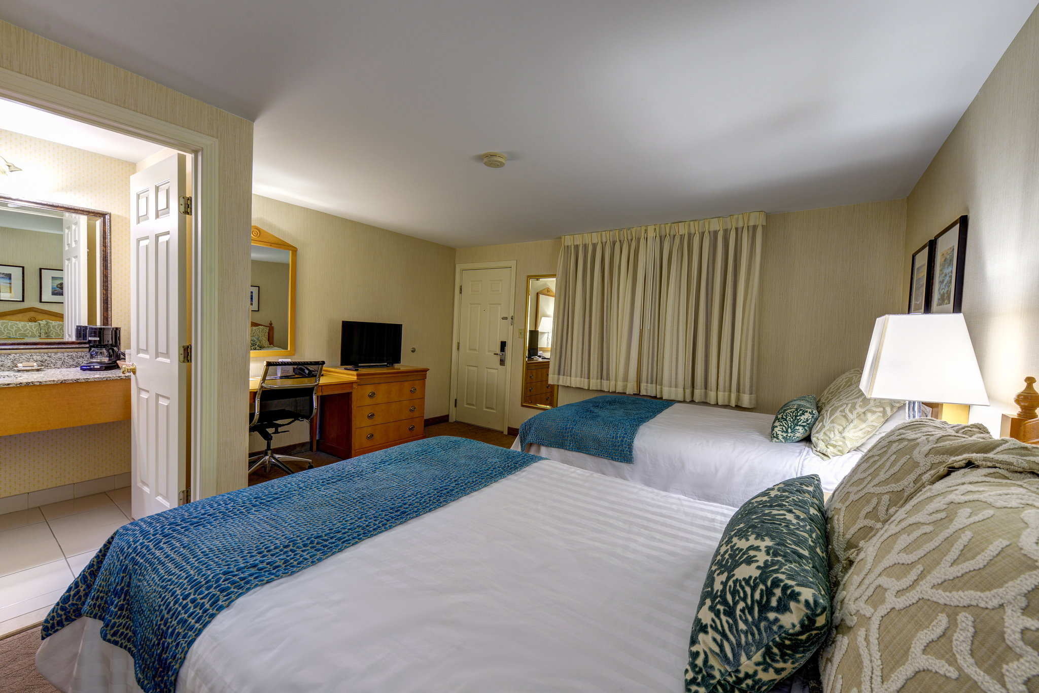 Port Inn and Suites Portsmouth, an Ascend Collection Hotel