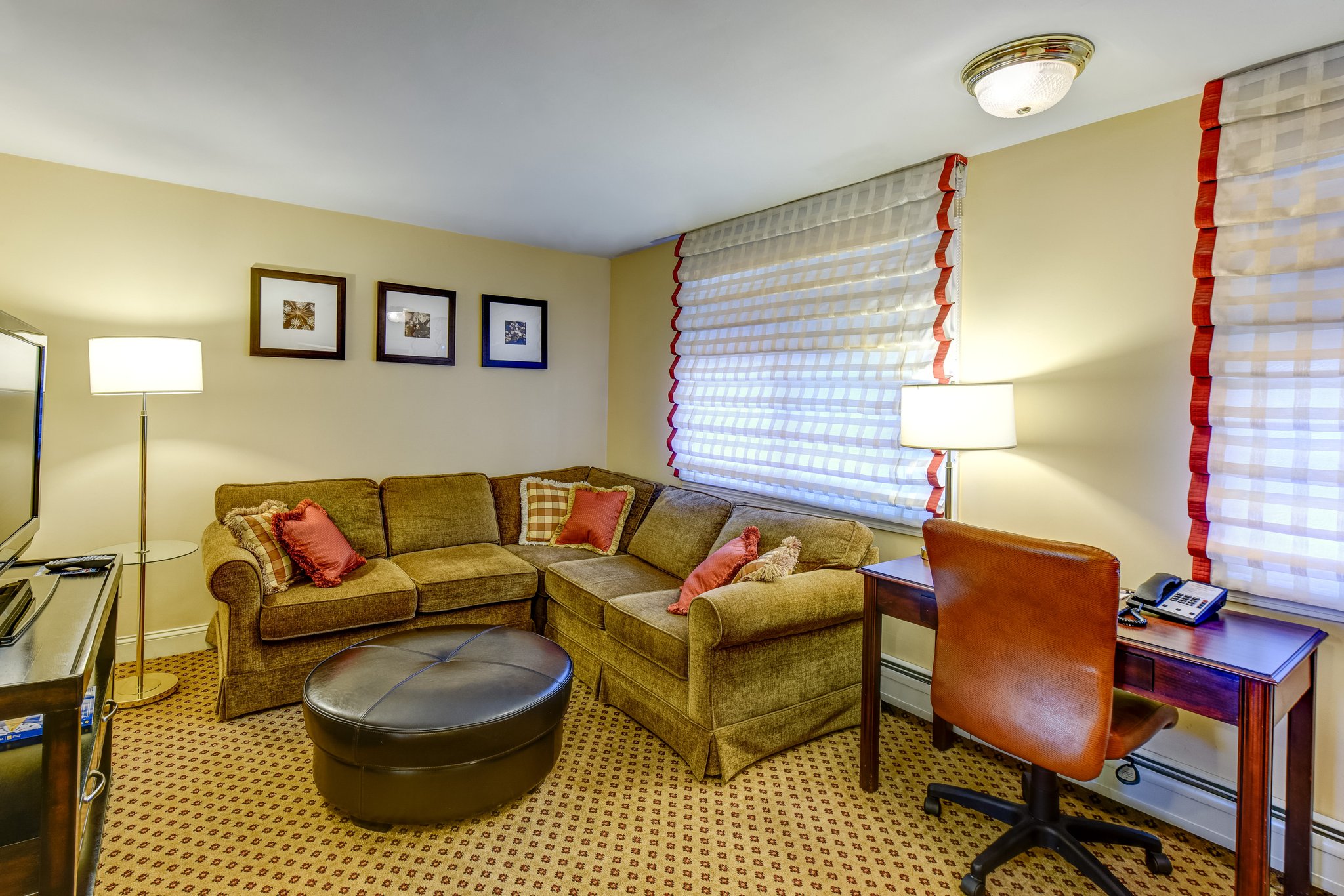 Port Inn and Suites Portsmouth, an Ascend Collection Hotel