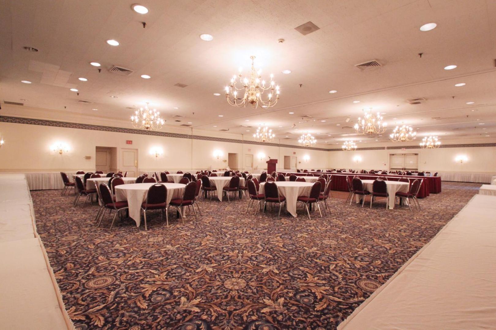 Fireside Inn & Suites