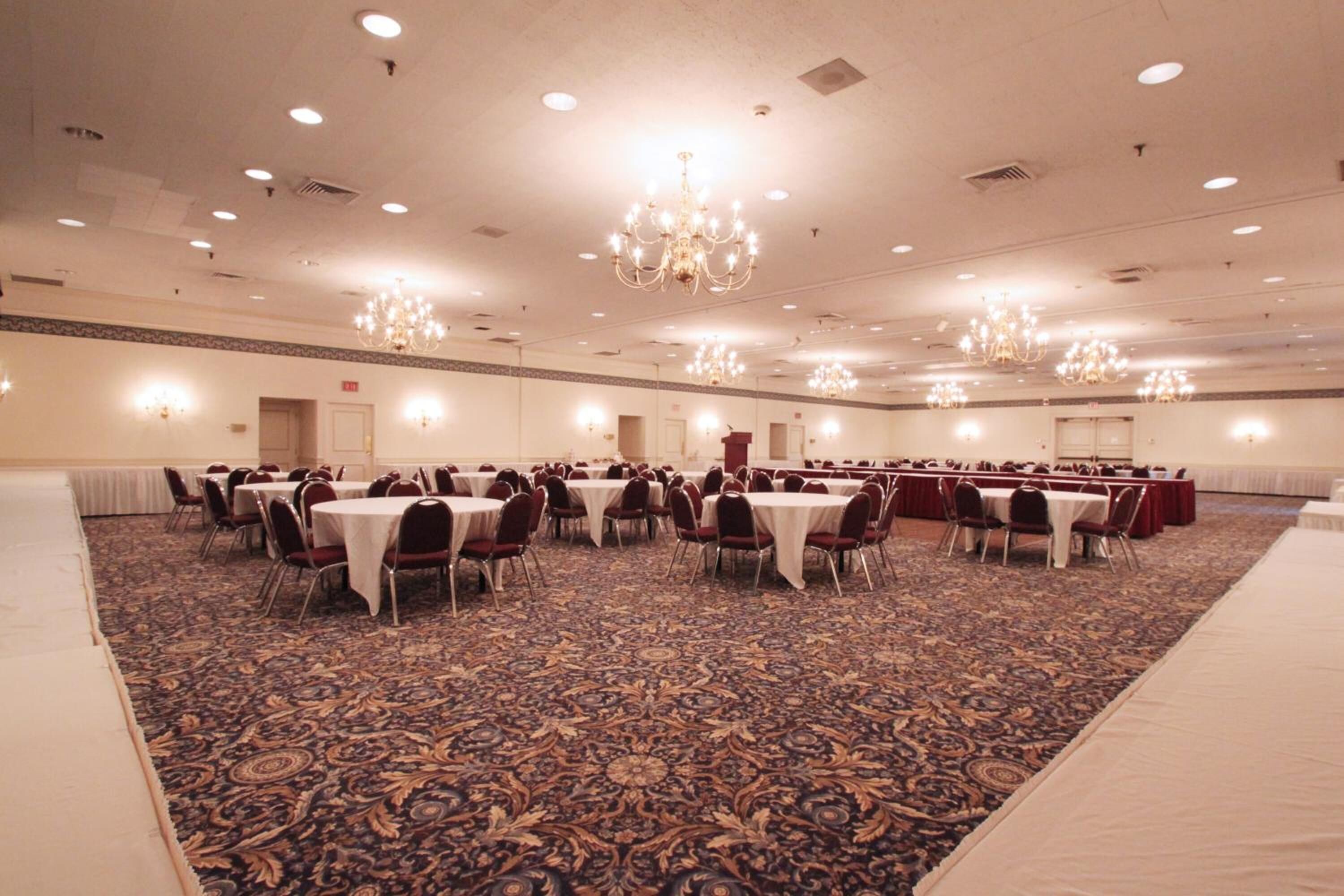 Fireside Inn & Suites