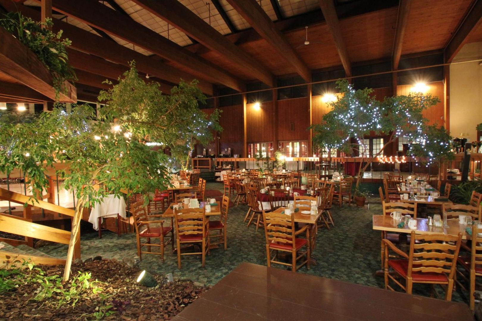 Fireside Inn & Suites