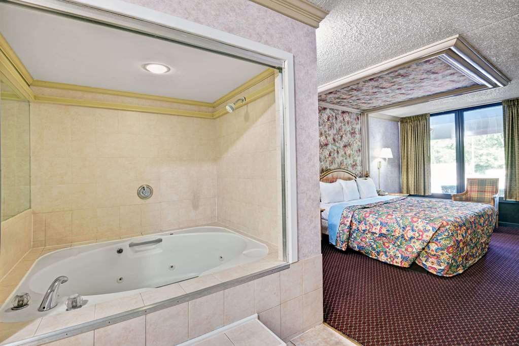 Howard Johnson by Wyndham Galloway Atlantic City Area