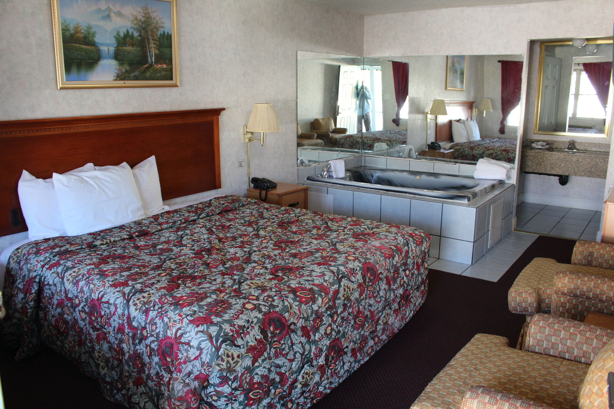 Highlander Motor Inn