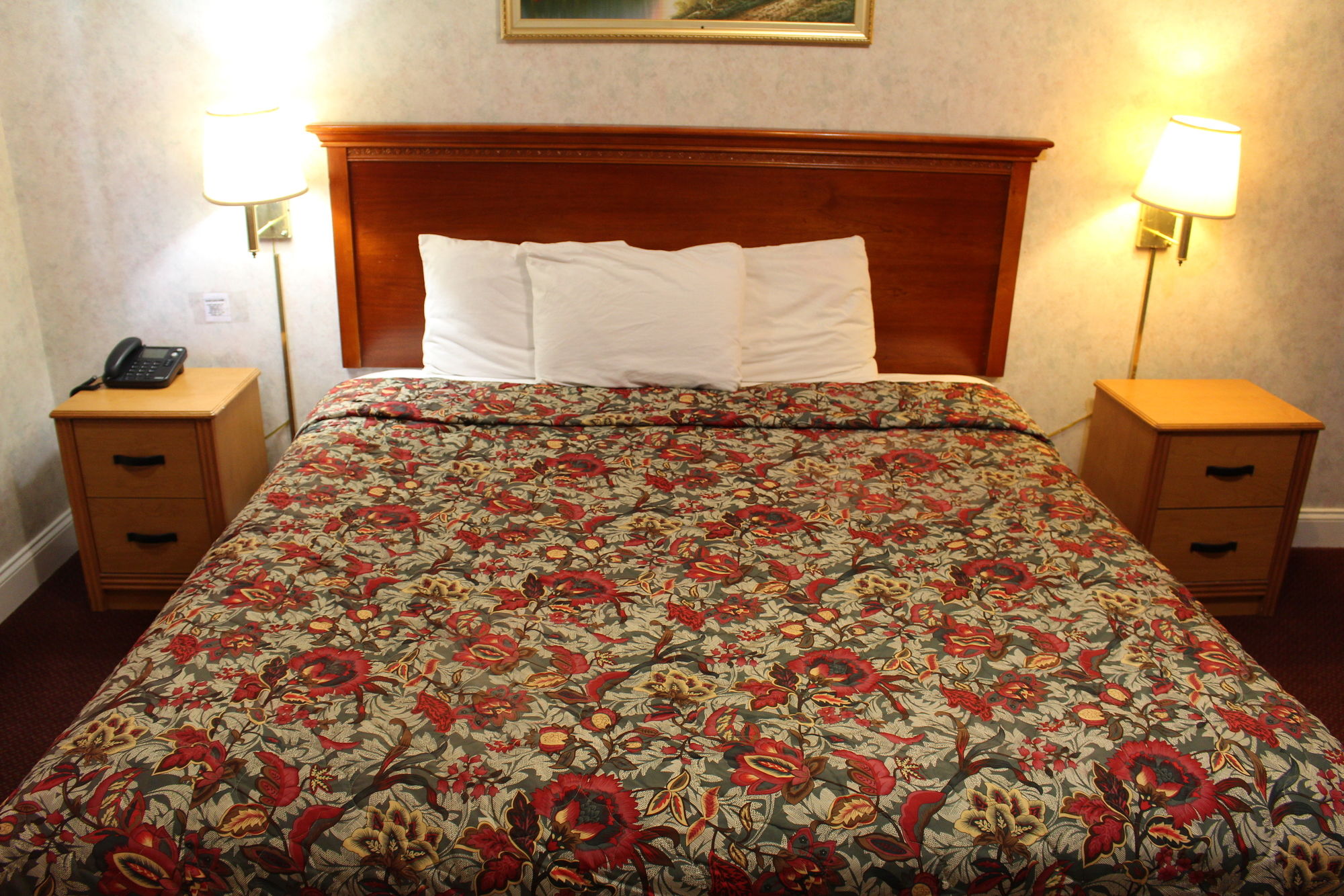 Highlander Motor Inn