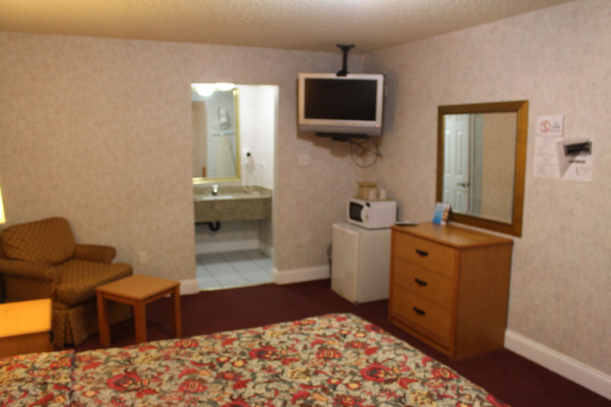Highlander Motor Inn