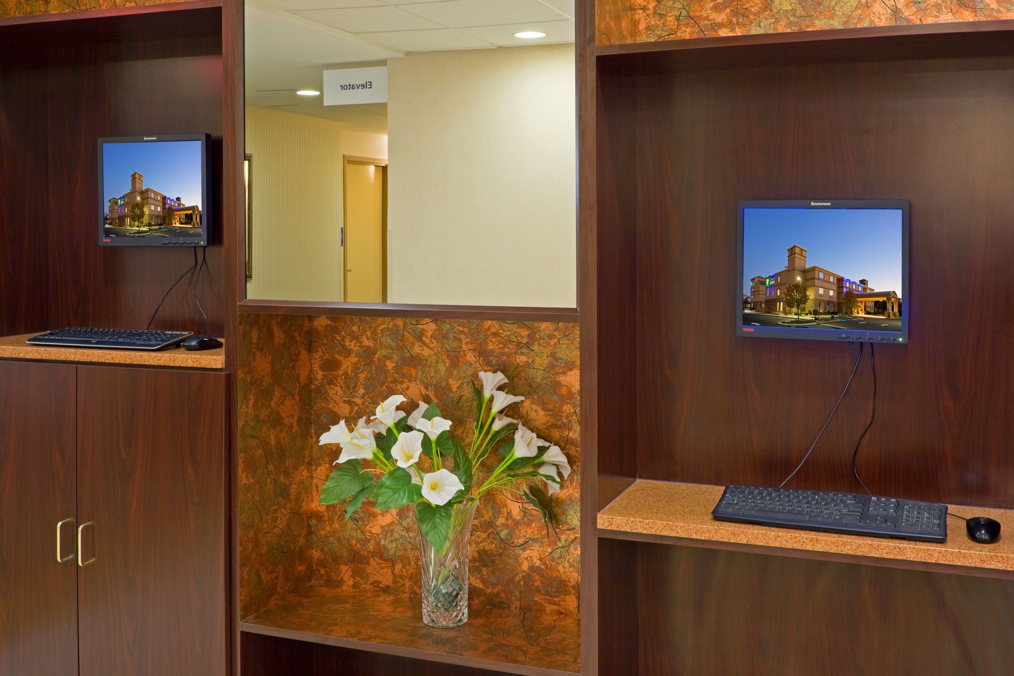 Holiday Inn Express Hotel & Suites Absecon - Atlantic City Area