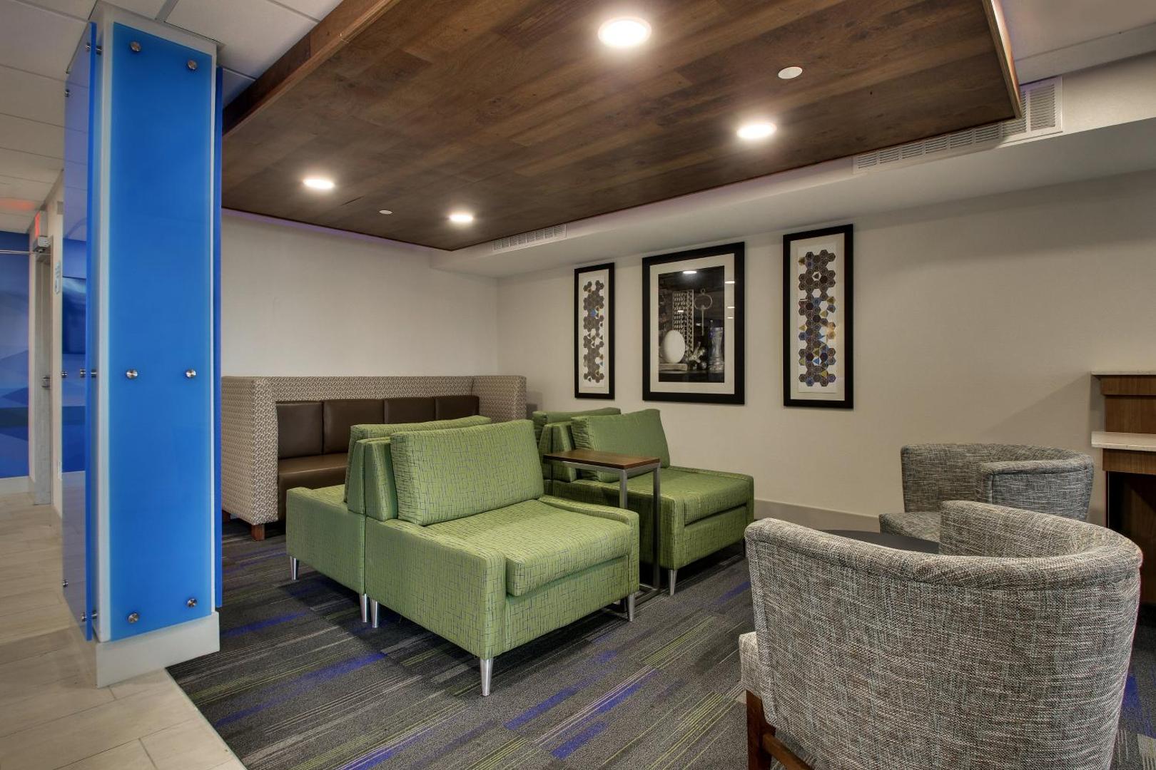 Holiday Inn Express & Suites Atlantic City W Pleasantville