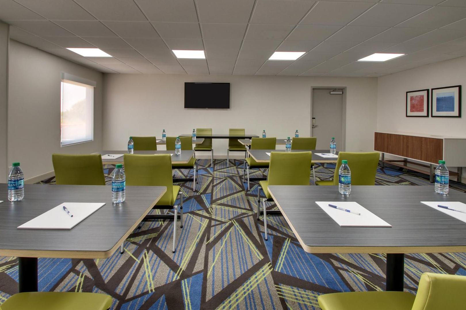 Holiday Inn Express & Suites Atlantic City W Pleasantville