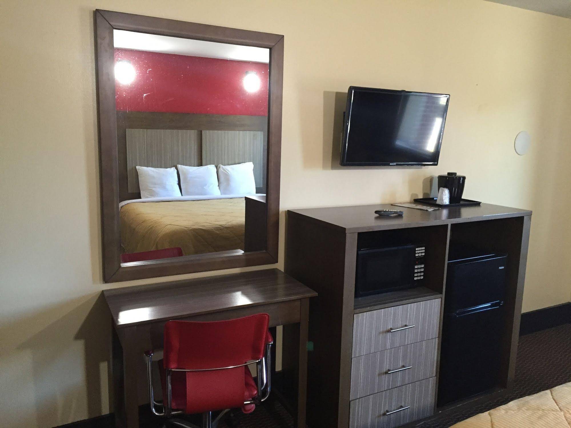 Brick Motor Inn