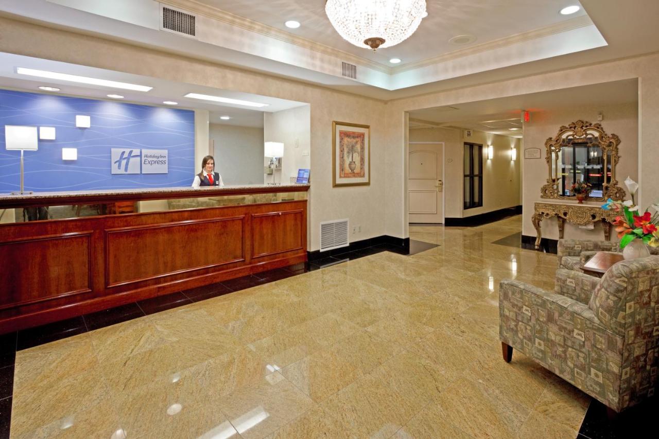 Holiday Inn Express Meadowlands Area