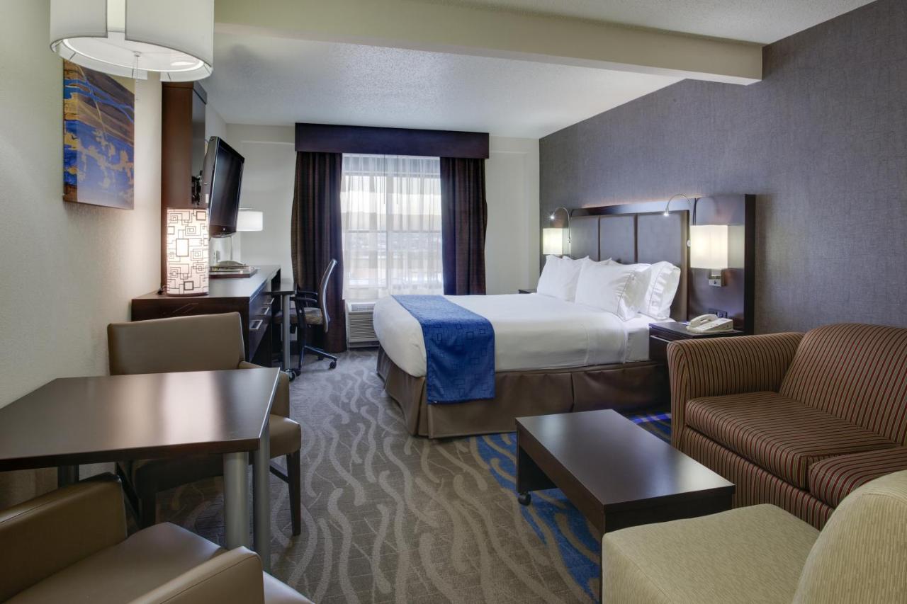 Holiday Inn Express Meadowlands Area
