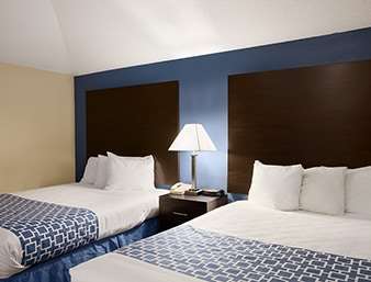 Days Inn & Suites by Wyndham Cherry Hill - Philadelphia