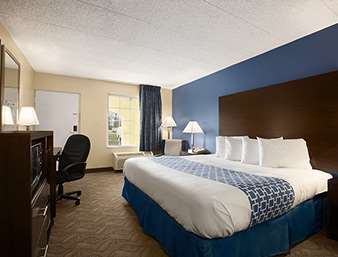 Days Inn & Suites by Wyndham Cherry Hill - Philadelphia