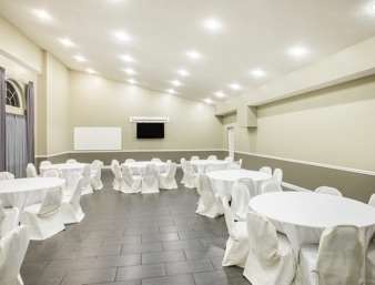 Days Inn & Suites by Wyndham Cherry Hill - Philadelphia