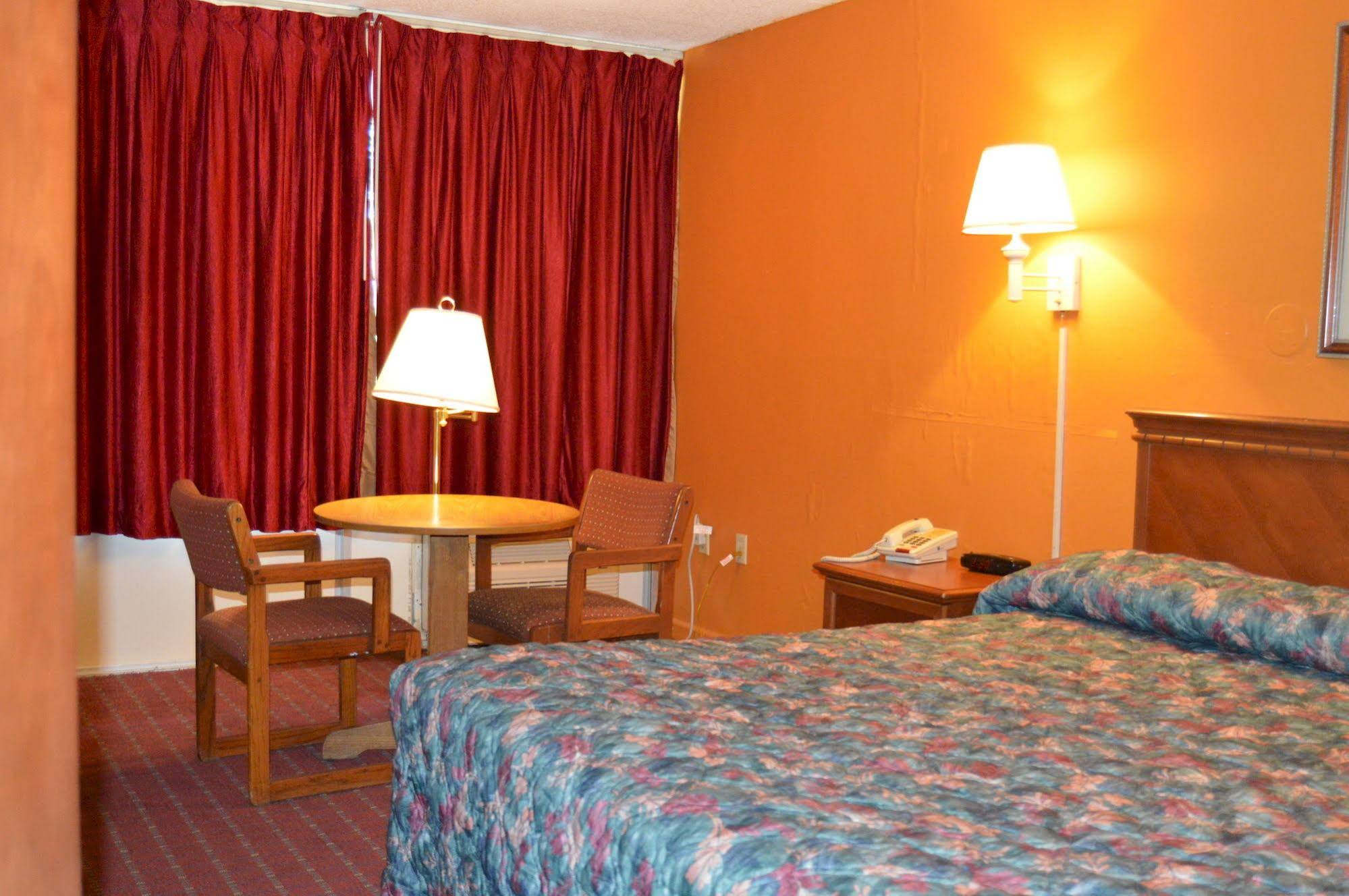 Travelers Inn Dayton