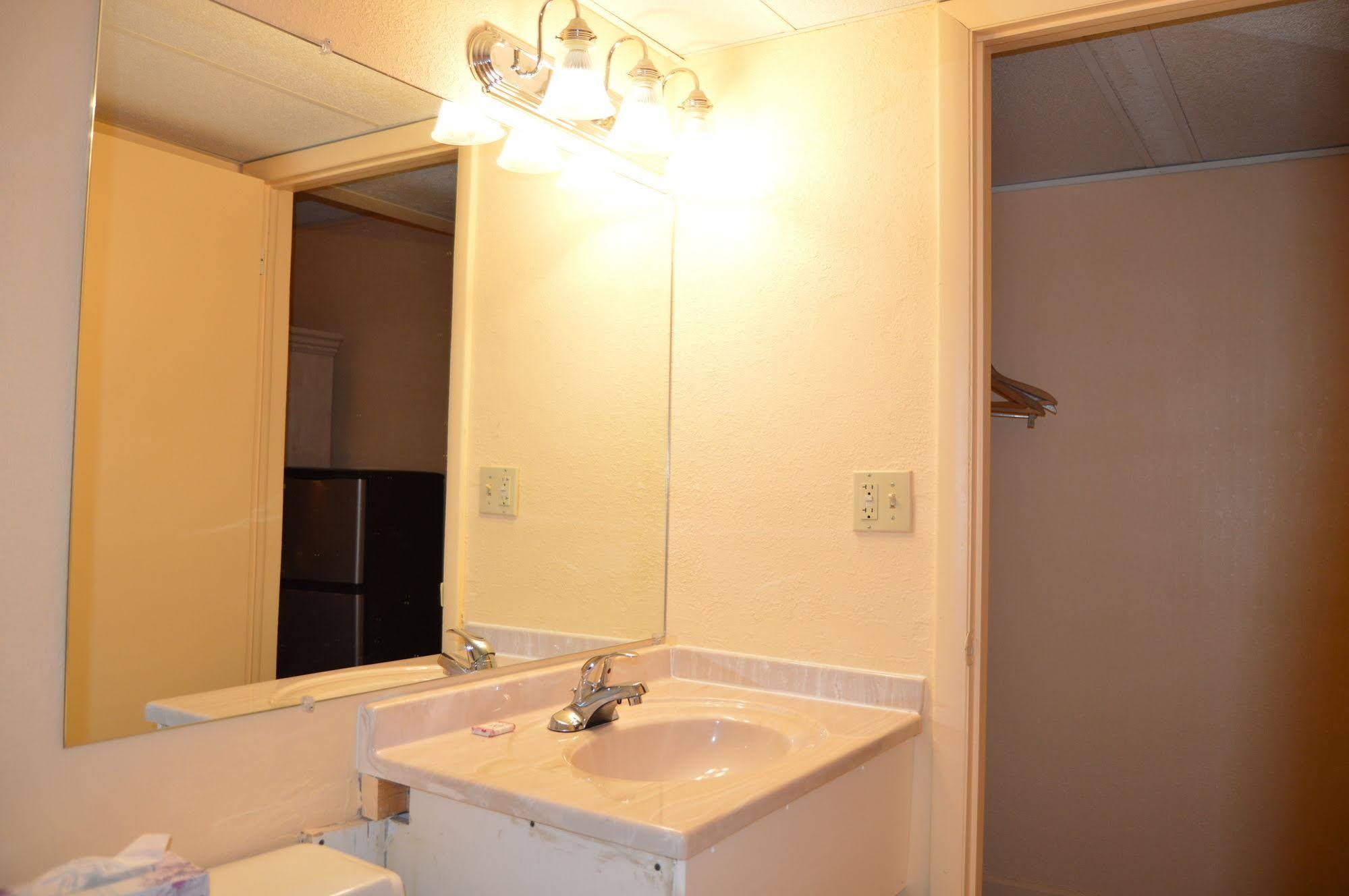 Travelers Inn Dayton