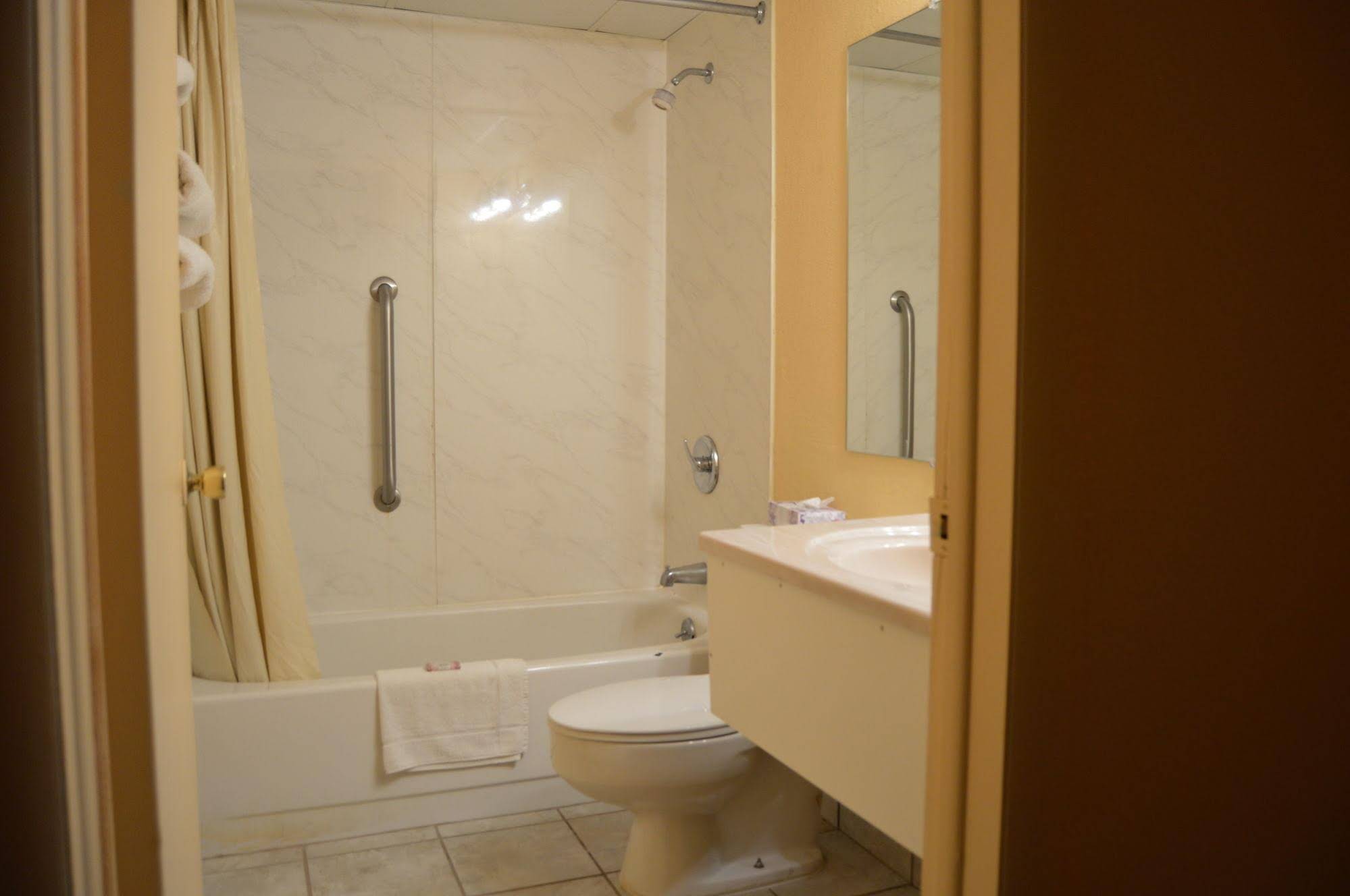 Travelers Inn Dayton