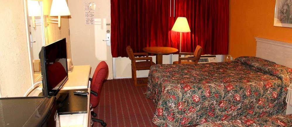 Travelers Inn Dayton