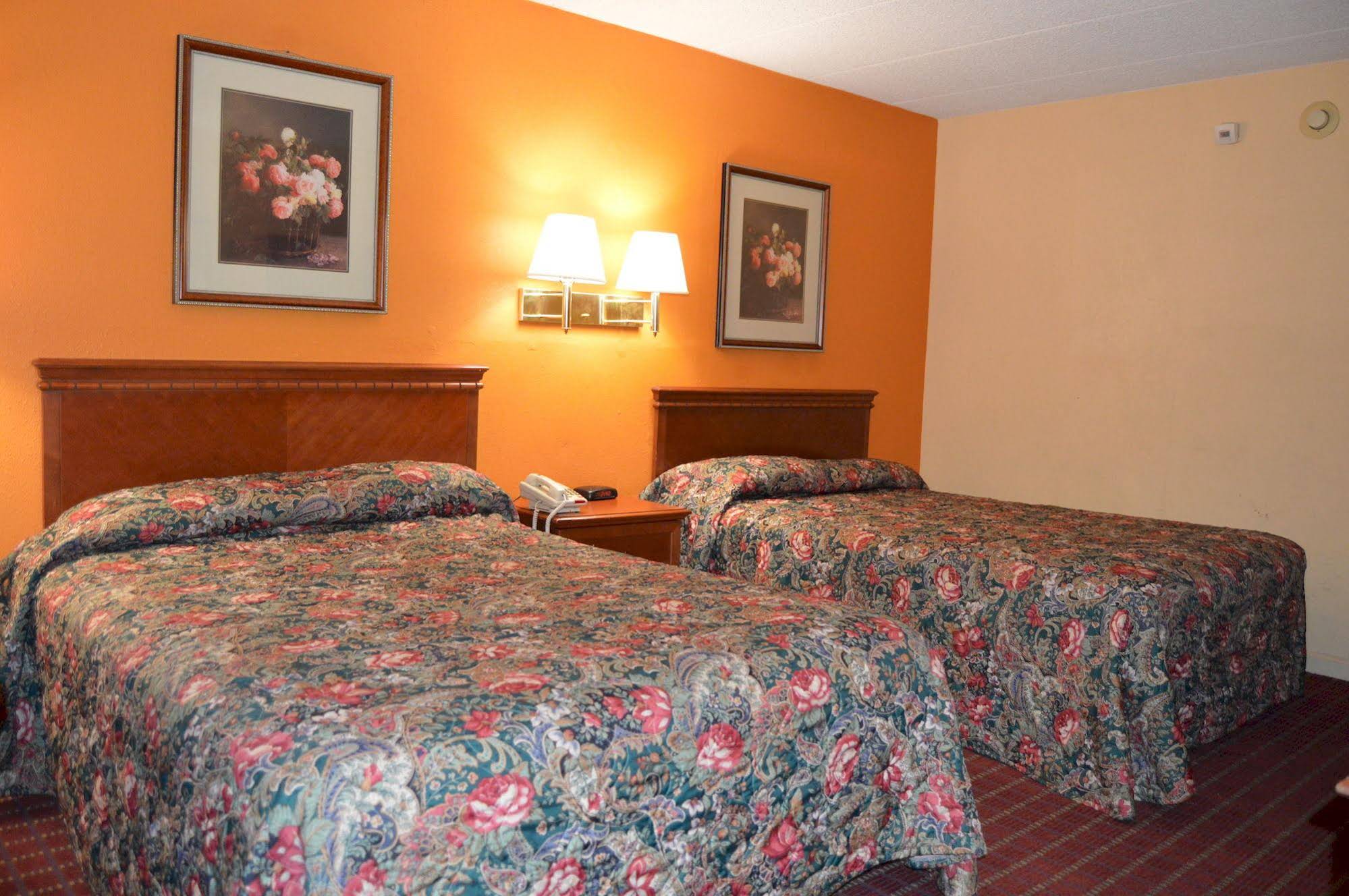 Travelers Inn Dayton