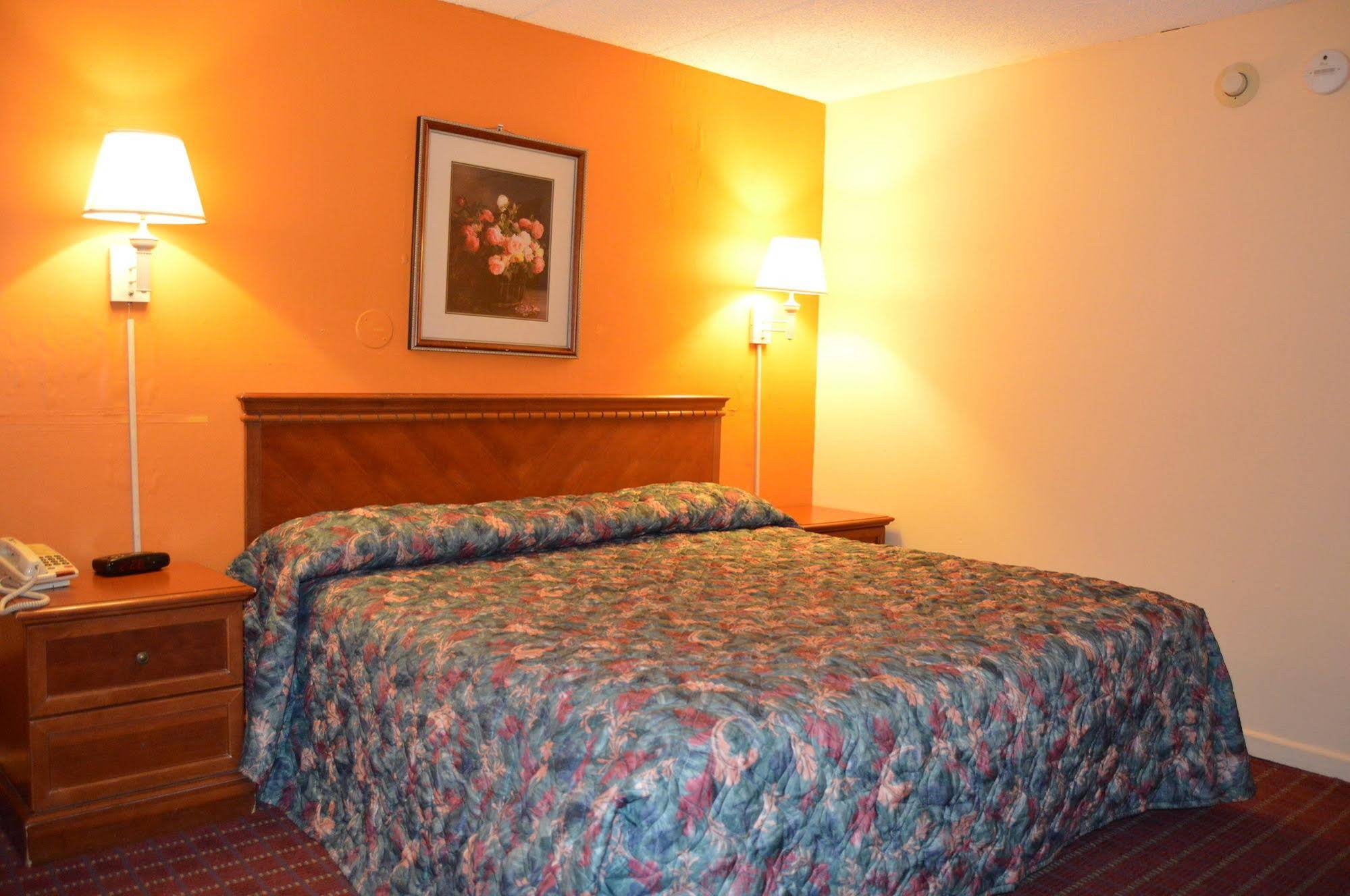 Travelers Inn Dayton