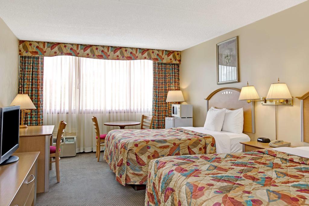 Best Western Rutgers University Hotel