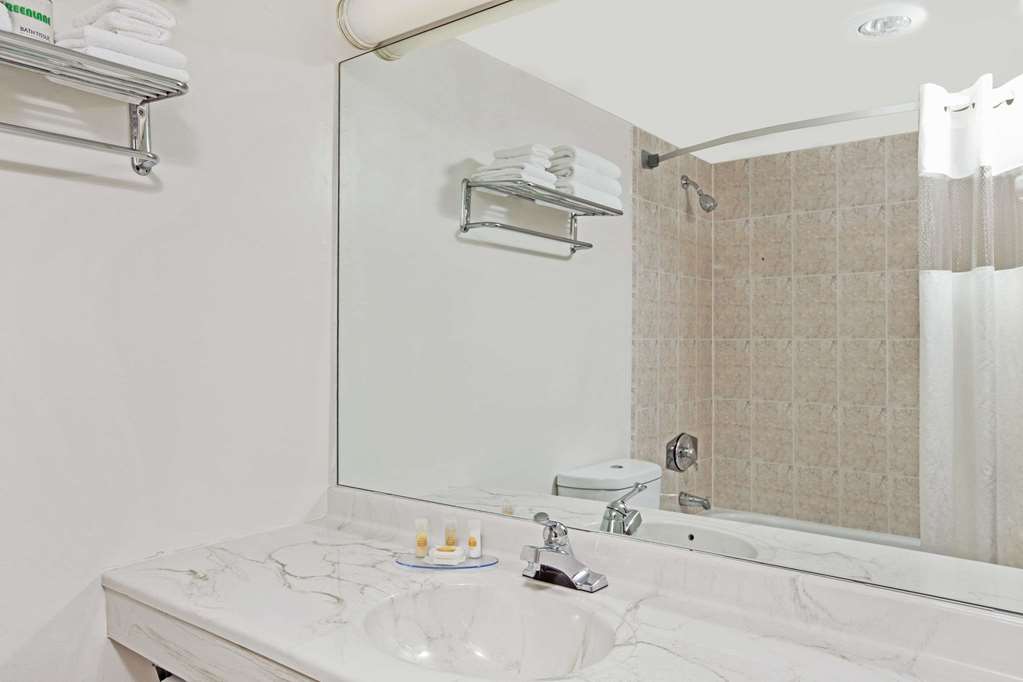 Best Western Rutgers University Hotel