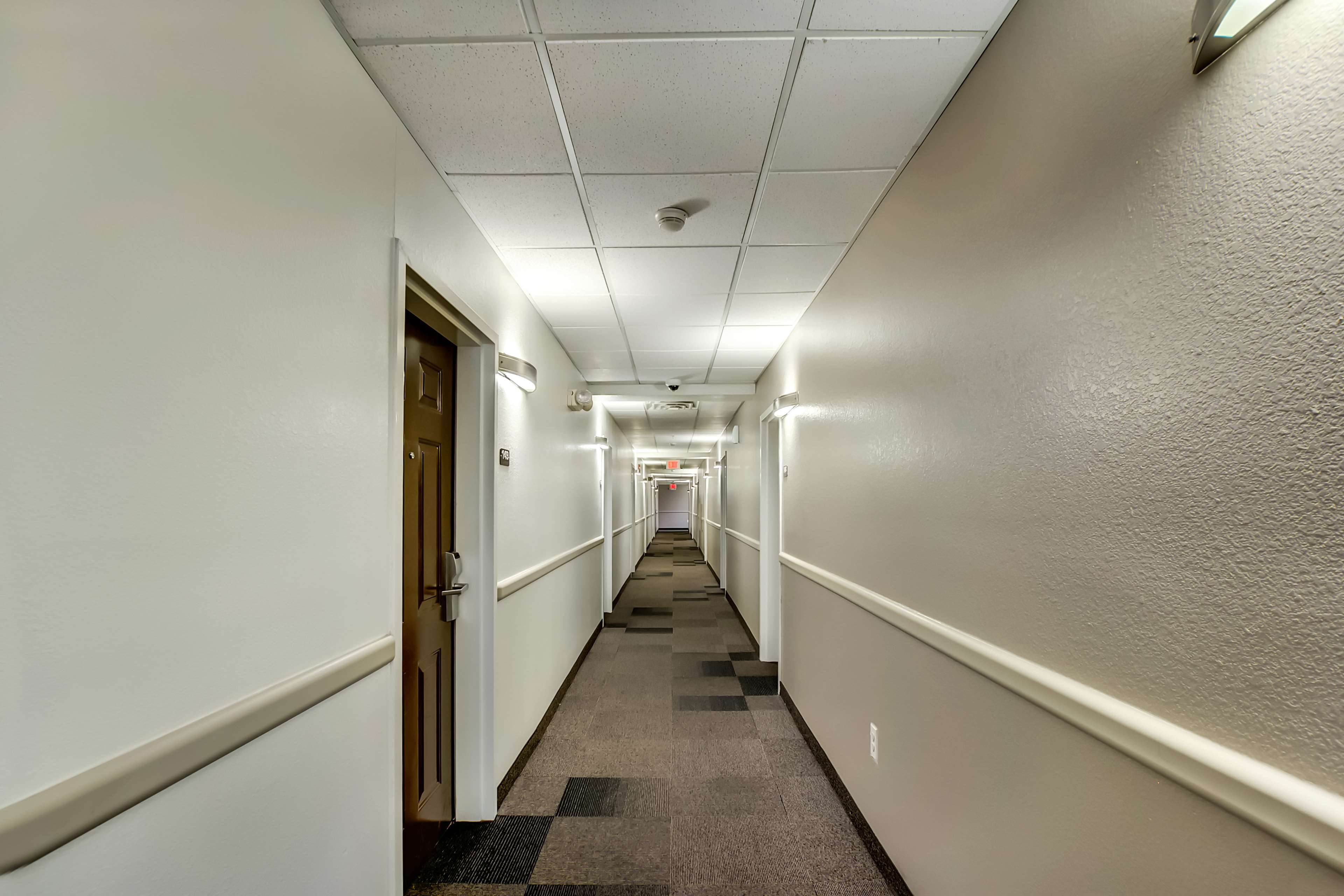 Studio 6 East Brunswick