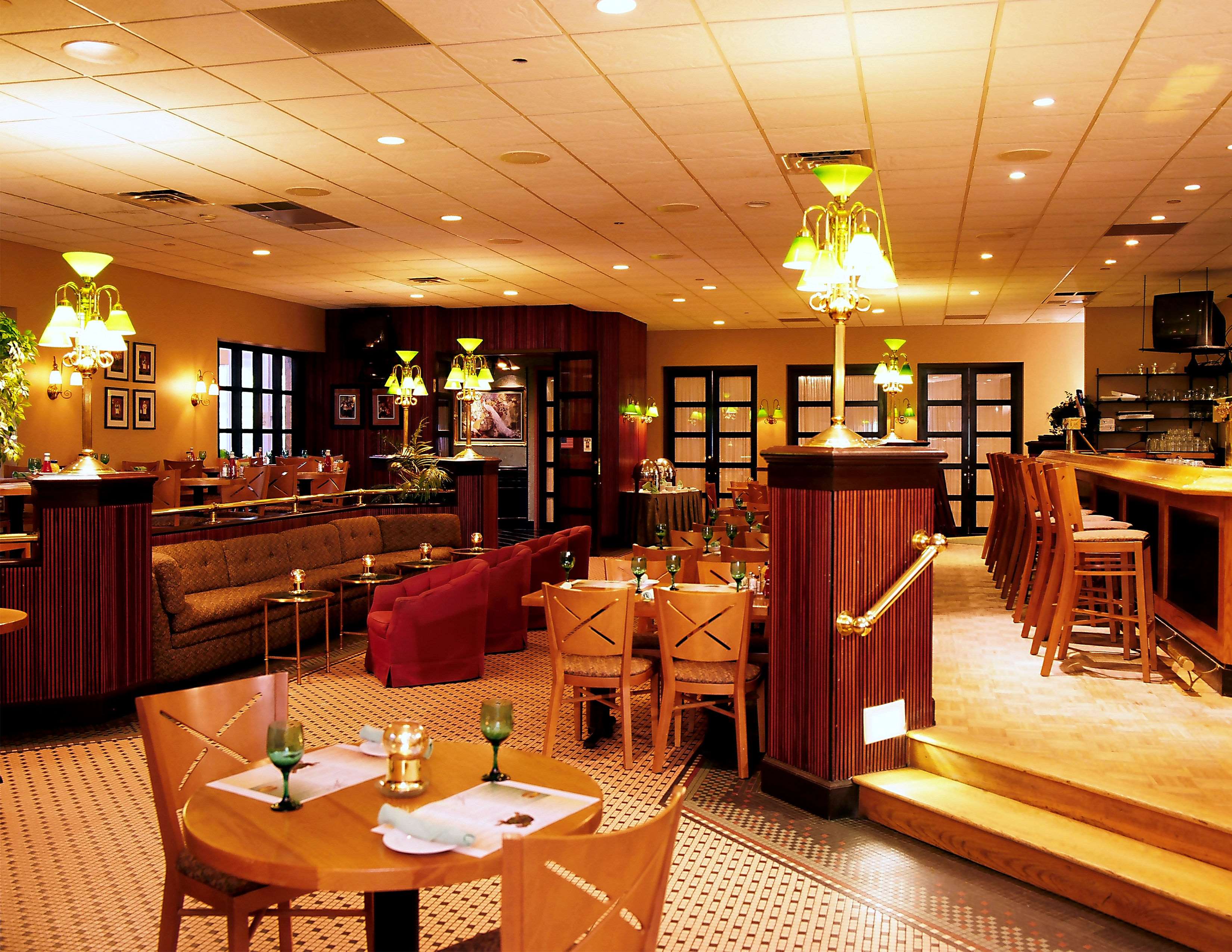 Sheraton Eatontown Hotel