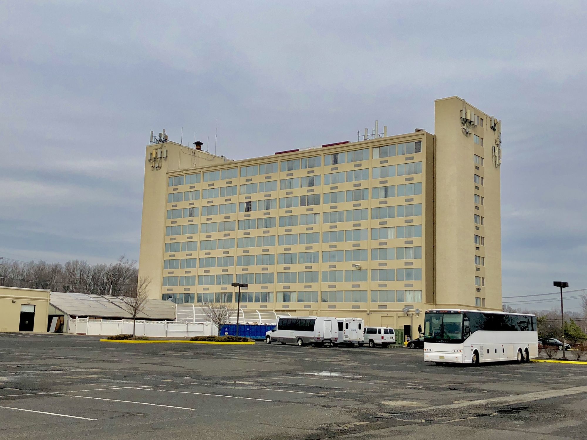 E Hotel Banquet & Conference Center