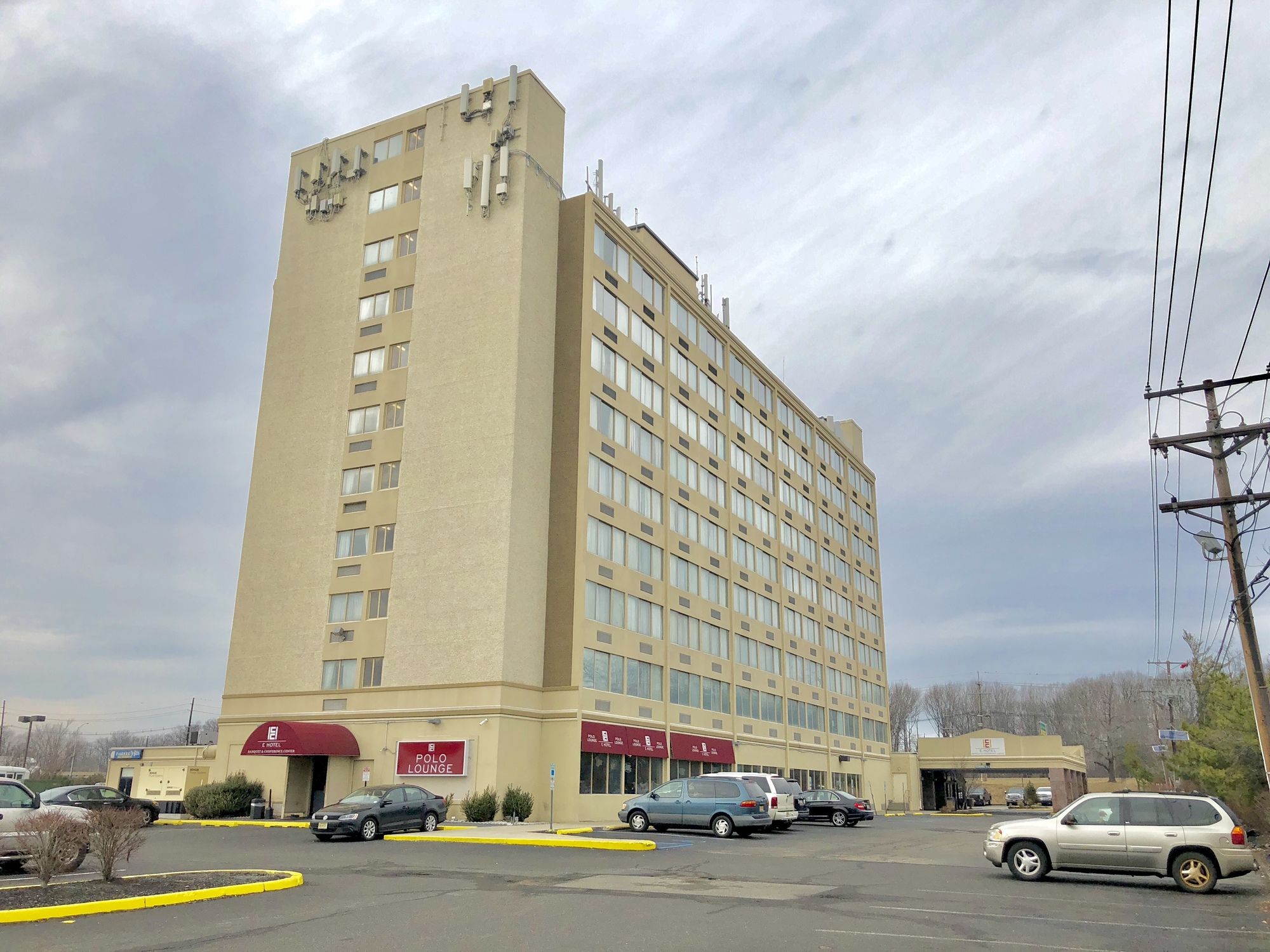E Hotel Banquet & Conference Center