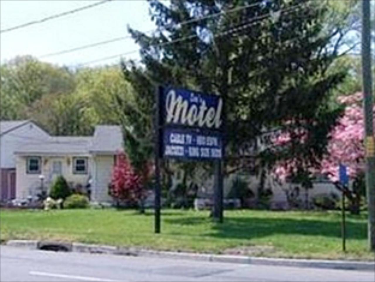 Lee's Motel
