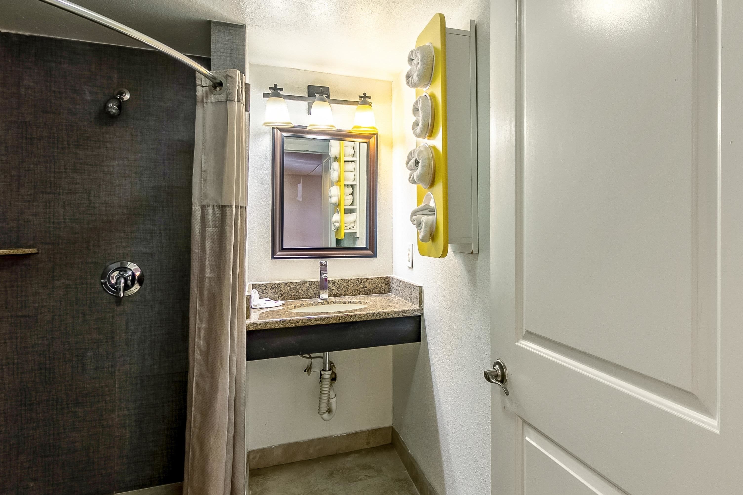 Motel 6 Elizabeth - Newark Liberty International Airport