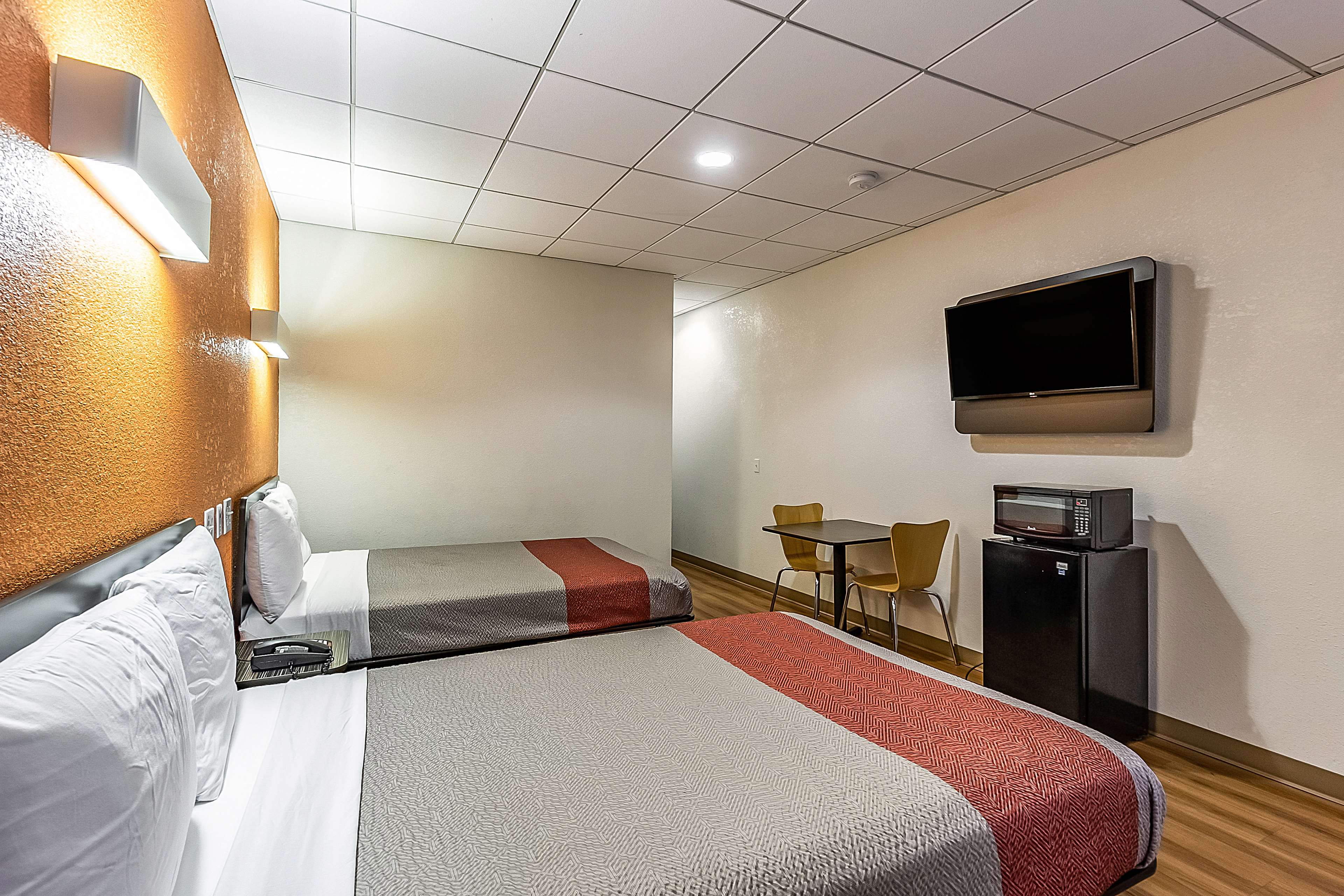 Motel 6 Elizabeth - Newark Liberty International Airport