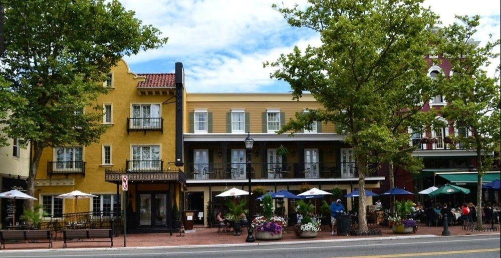 American Hotel
