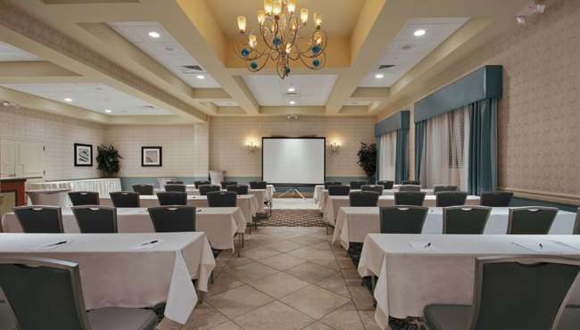 Radisson Hotel Freehold