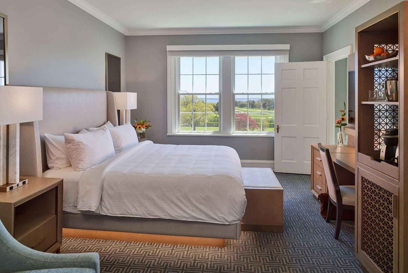 Seaview Hotel, a Dolce by Wyndham