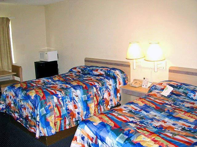 Red Carpet Inn