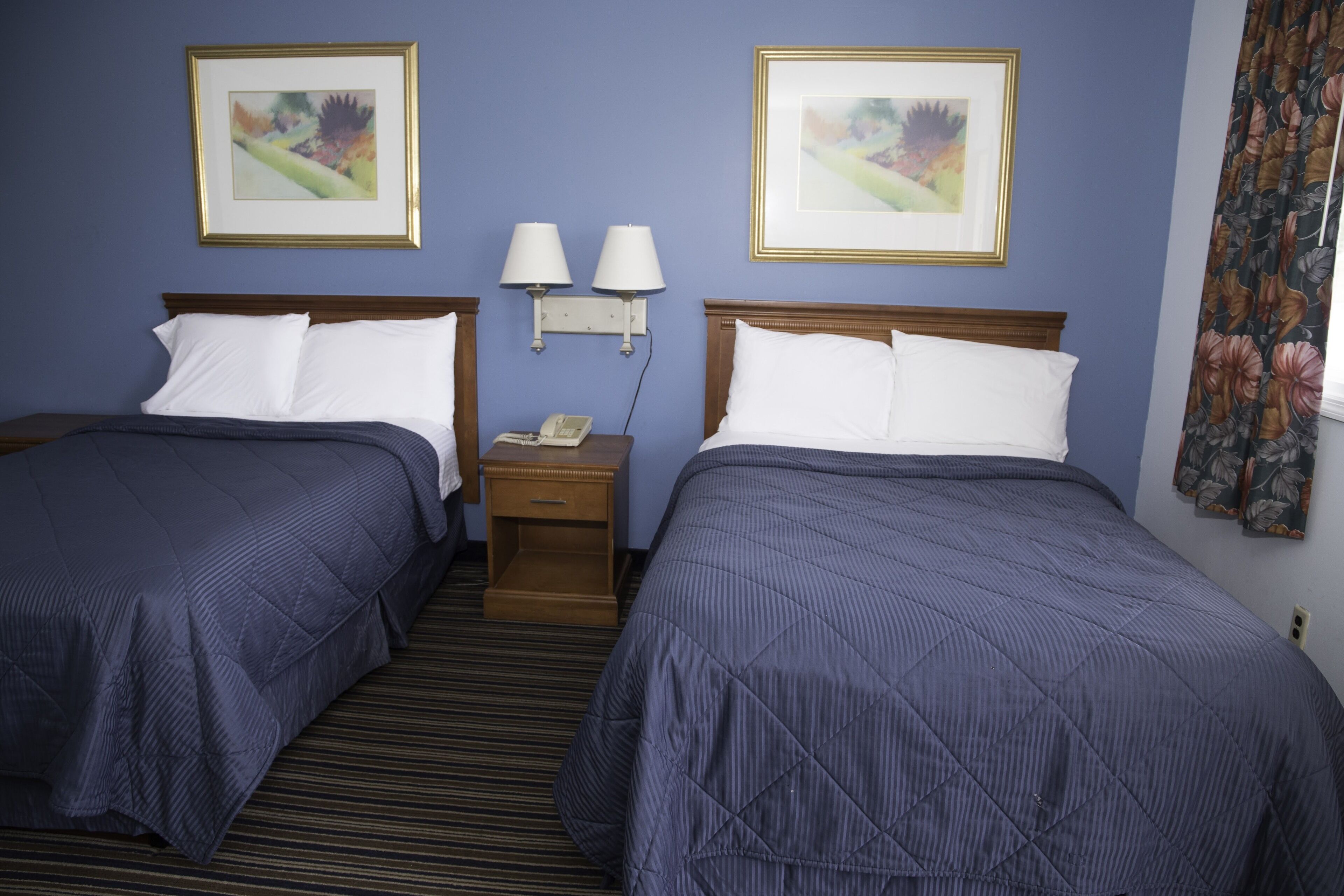Capri Inn and Suites