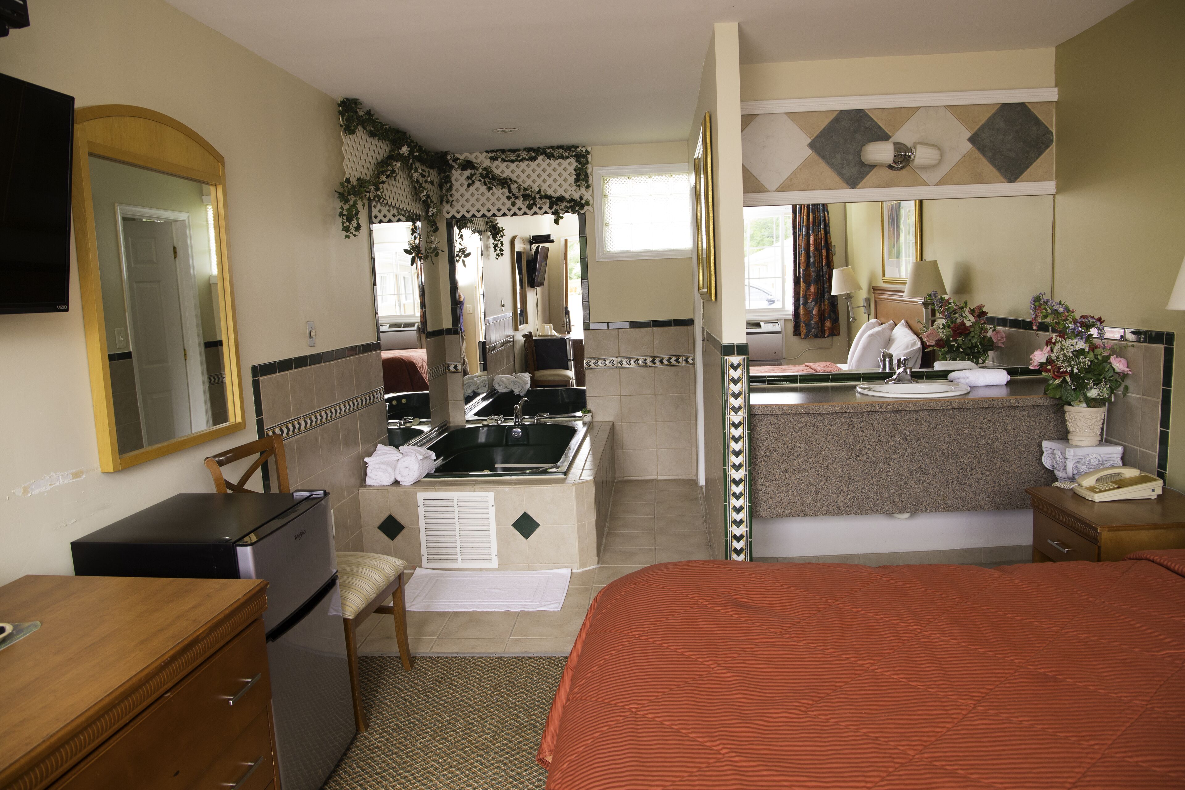 Capri Inn and Suites